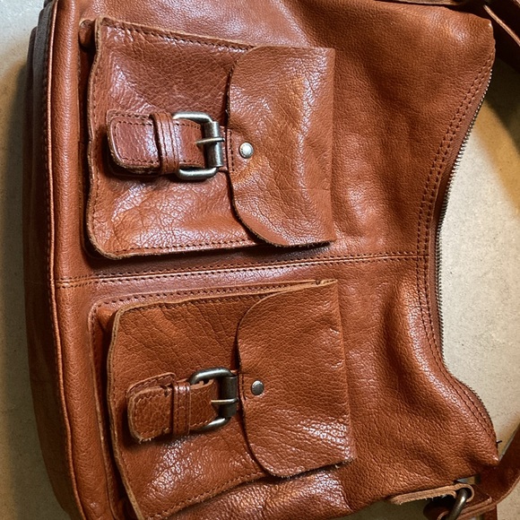 Spikes & Sparrow Leather Crossbody Bag - Picture 8 of 9